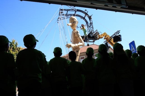 A Fantástica História de uma Criança Chamada Pinóquio A Fantástica História de uma Criança Chamada Pinóquio