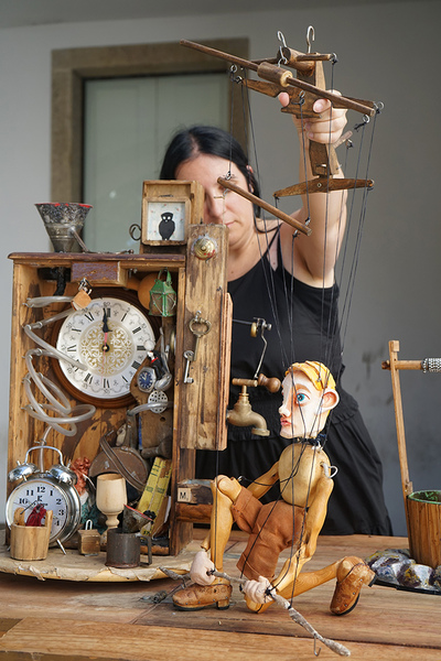 Bzzzoira Moira Bzzzoira Moira