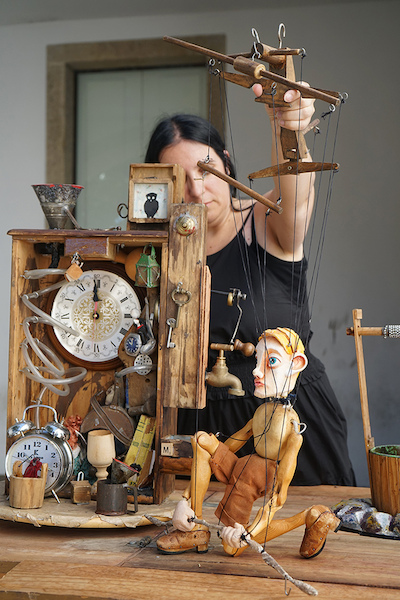 Bzzzoira Moira Bzzzoira Moira