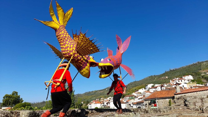 Os Mostrengos - Parada dos sete mares Os Mostrengos - Parada dos sete mares
